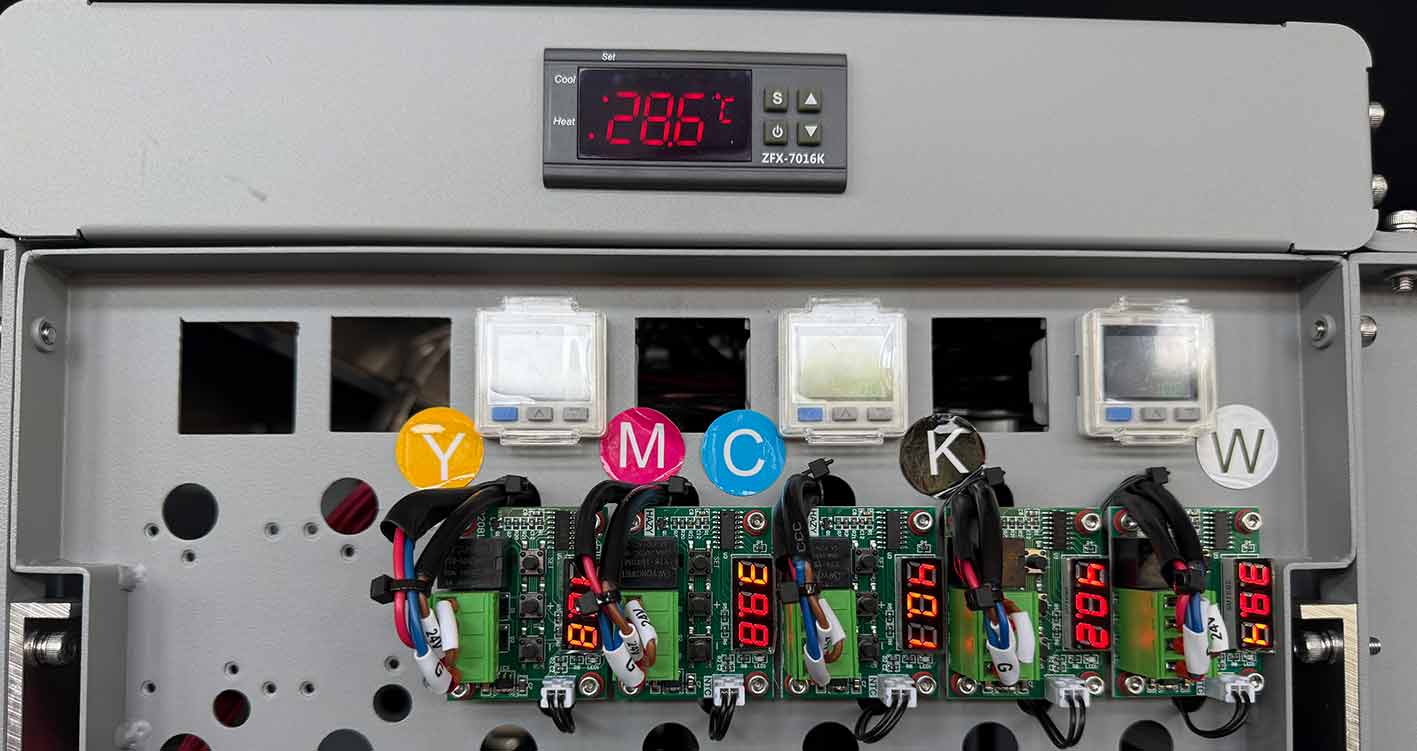 Sistema de reaquecimento dinamico com controlo de temperatura do circuito de tinta